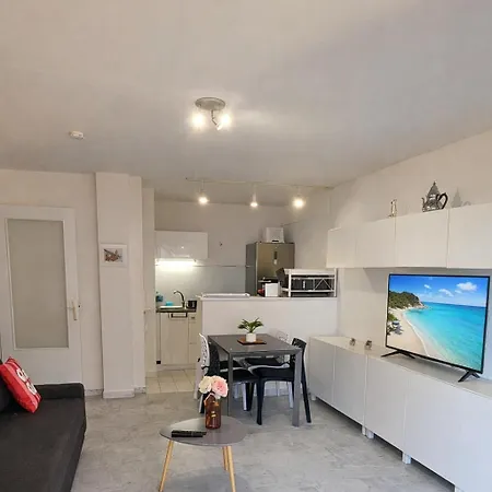 Le Bricka Cosy Proche Et Centre Apartamento