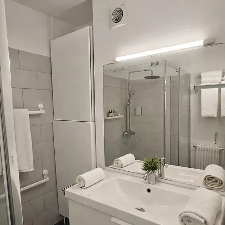 Le Bricka Cosy Proche Et Centre Antibes